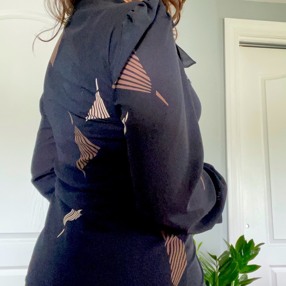 Vintage Jones New York Black Geometric Button Down Blouse - Picture 3 of 6